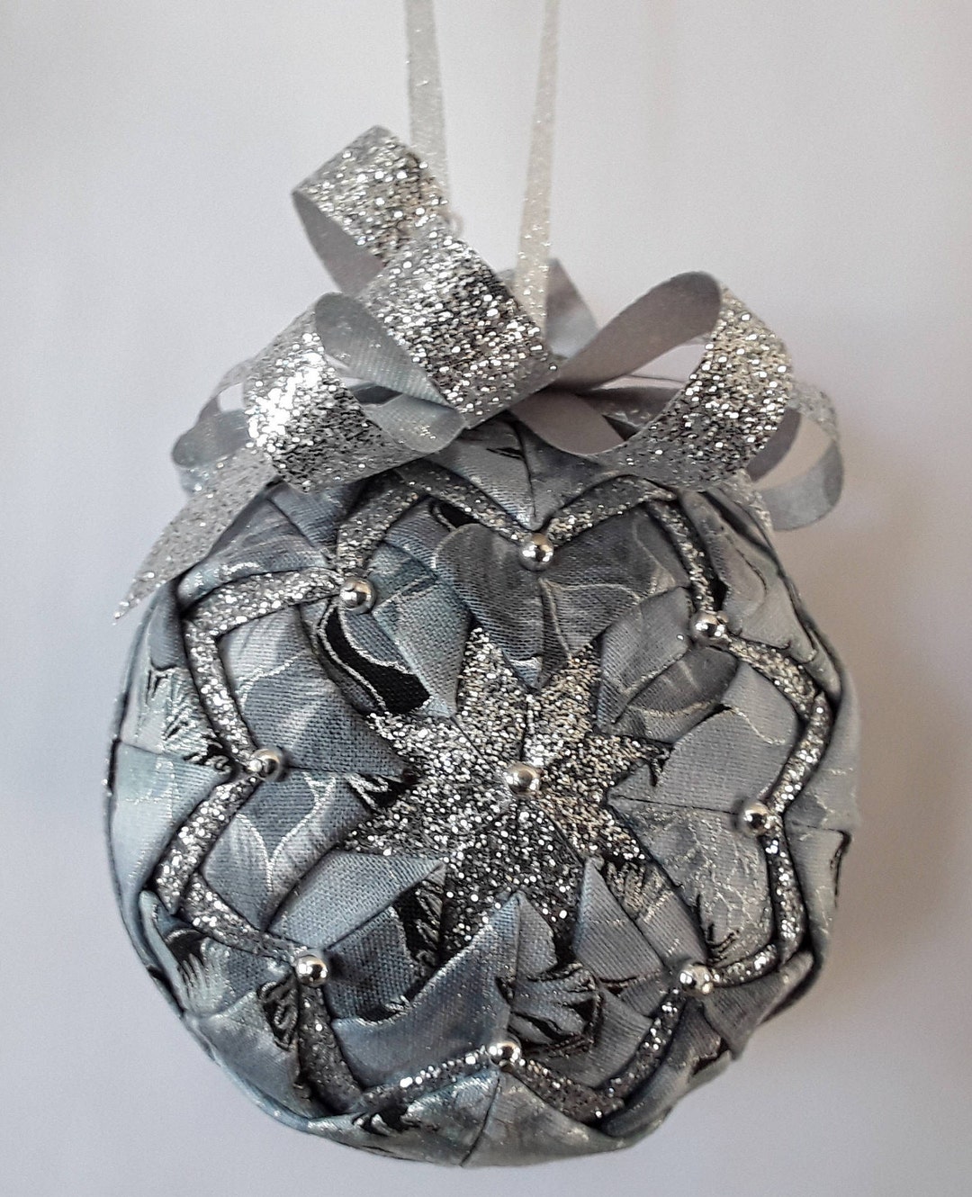 Silver Poinsettia Christmas Quilted Ornament - Etsy