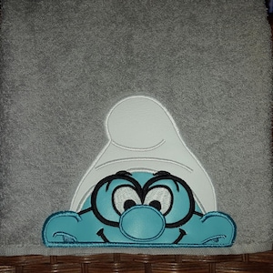 Smurf Brainy peeker 4x4 and 5x7