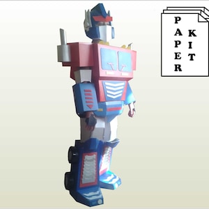 Papierset mit einfachen Vorlagen zum Anfertigen Ihres eigenen Optimus Prime-Kostüms