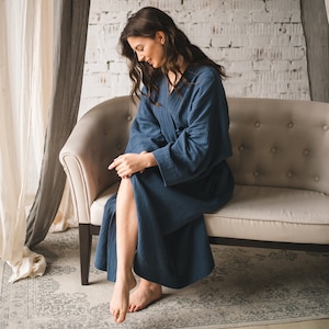 LANGER KIMONO-ROBE, Baumwollbademantel, Graphite Beach Langes Cape Doppelschicht Musselin Bademantel für Frauen, Übergröße moderne Kimono-Robe, Junggesellinnenabschied