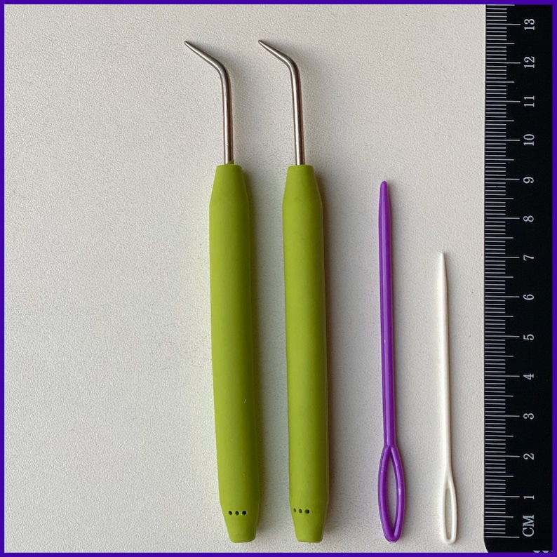 Knitting Loom Hook Set of 2 Green Softgrip Hooks 2 Wool Needles Etsy UK