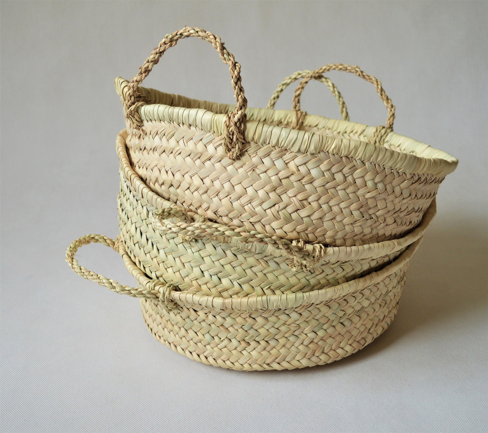 Round woven basket Minimal Egyptian basket Bohemian decor Etsy