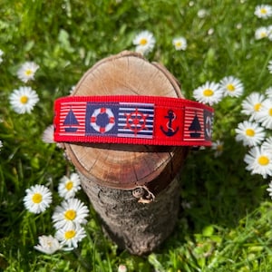 Dog collar Maritime on red or black