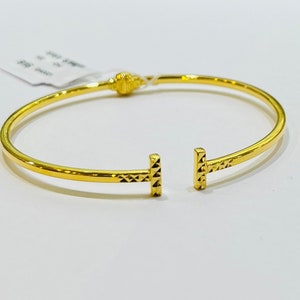 22k solid gold 916 gold modern T design bangle