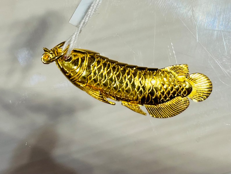 22k solid 916 gold arowana fish pendant genuine real gold image 2