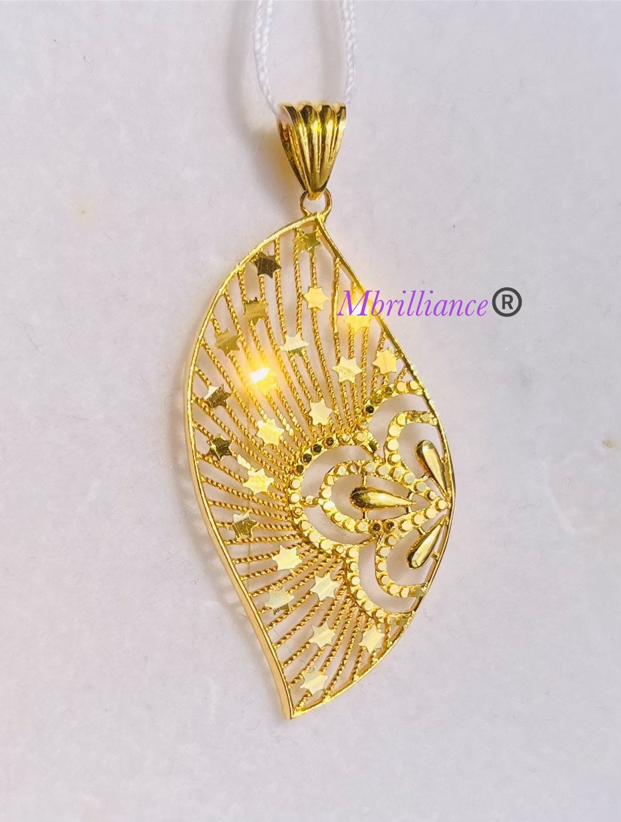22k Solid Gold Peacock Feather Pendant 916 Gold Etsy 日本 22k Solid Gold Peacock Feather Pendant 916 Gold Etsy 日本