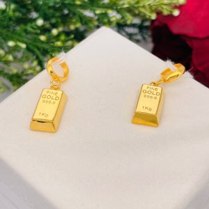 Genuine 22k solid gold bar loop charm pendant 916 Gold