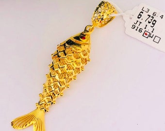 Pure 22k solid 916 gold  beautiful fish pendant