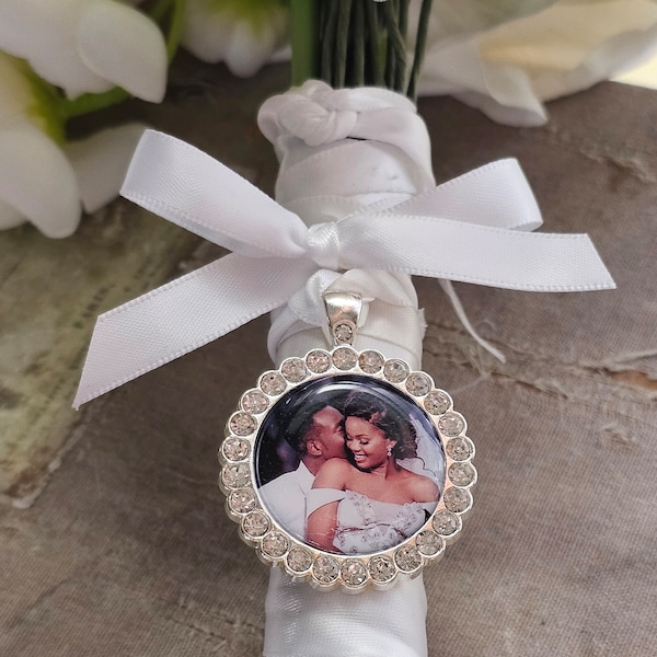 Bridal Bouquet Charm, Wedding Memorial Photo Charm Personalized photo jewelry and wedding accessories, Photo Gift, Memorial photo Keepsake