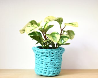 Crochet Plant Pot Cover Pattern | T-Shirt Yarn Planter (PDF Pattern)