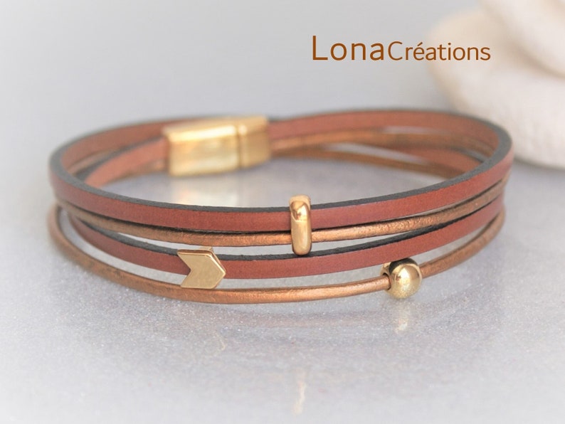 Bracelet cuir pour femme Lacet Camel Cordon Bronze, passants flèche et perles en zamak doré image 1