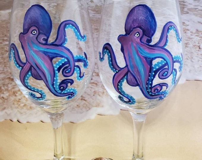 Set of 2 Hand painted Octopus Wine Glasses 20 oz Glasses