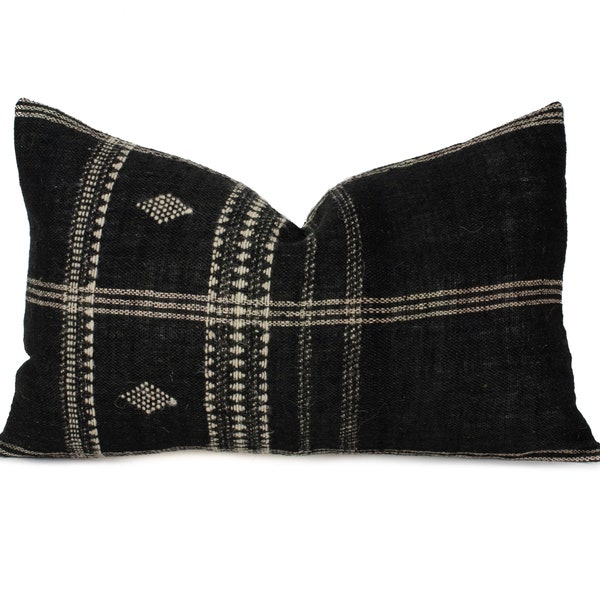 Diya - Indian Wool Pillow Cover - Lumbar - Black