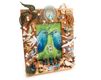 Bird-Themed Picture Frame