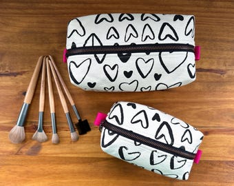 Heart Print Cotton Canvas Makeup Bag with Hot Pink Lining : Boho Travel Cosmetic Organizer, Heart fabric makeup bags, Valentines Gift