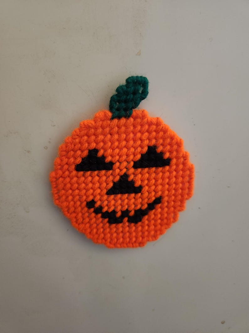 Halloween Magnet - Jack O Lantern in Plastic Canvas - Etsy