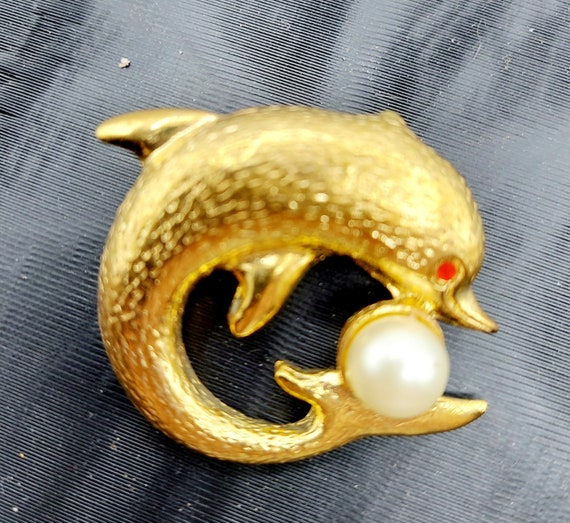 Dolphin Broach, gold plated Dolphin Broach with f… - image 7
