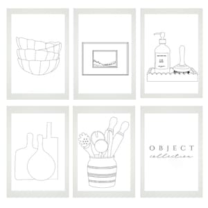 Op de afbeelding: Zes ingelijste zwart-wit lijntekeningen. De prenten tonen een stapel kommen, een landschap, een zeepdispenser en borstel, snijplanken, keukengerei in een pot en de tekst "OBJECT collection."