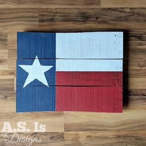 Reclaimed Wood Texas Flag Wall Art: Rustic Lone Star Decor