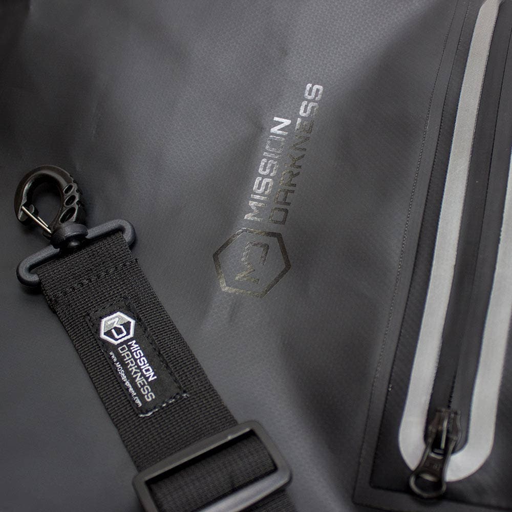 Mission Darkness Dry Shield Faraday Tote 15L - Weatherproof  display picture 3