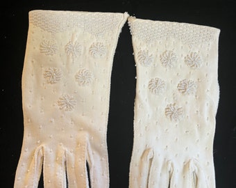 Vintage Hand Beaded Ivory Gloves