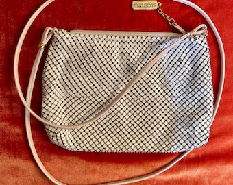 Bolso bandolera de noche vintage de malla blanca de Whiting & Davis