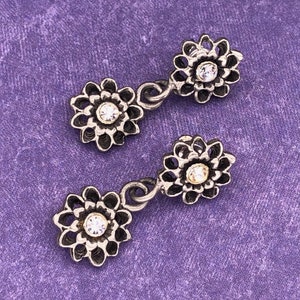 Vintage EH Signed Pewter Double Sunflower Drop Earrings || Chrysanthemum Mum Flower Drop Earrings