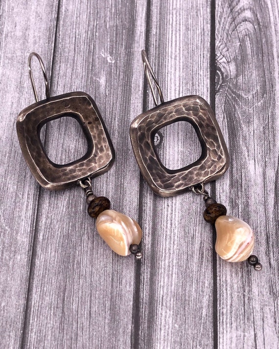 Silpada mother of pearl best sale earrings