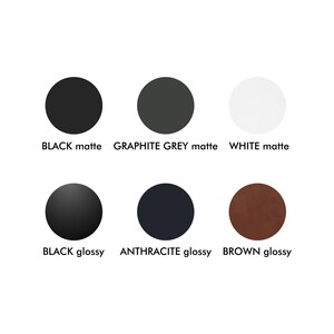 Puede incluir: Seis muestras de color redondas que muestran diferentes acabados para un producto. Las muestras est&aacute;n etiquetadas: NEGRO mate, GRIS GRAFITO mate, BLANCO mate, NEGRO brillante, ANTRACITA brillante, MARR&Oacute;N brillante.
