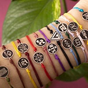 K Pop bracelets Bts, Ateez, Stray kids, Seventeen, (G)I-dle, TxT, The Boyz, ZB1, macrame bracelets, k-pop fandoms, atiny, stay, Kpop logo