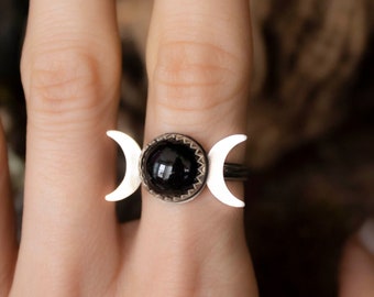 Anillo de plata 925 con ónix negro y triple luna de la diosa - Joyería de estilo brujo (Tallas 6 3/4-7)