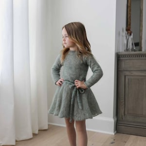 Knitted little girl dress image 1