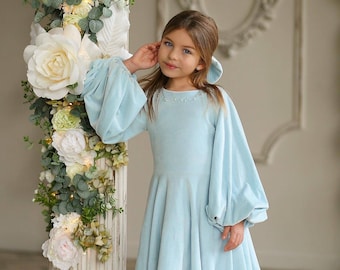 Robe de filles en velours à manches larges avec décoration de perles pour les vacances, vêtements en velours bleu pastel pour séance photo pour enfants