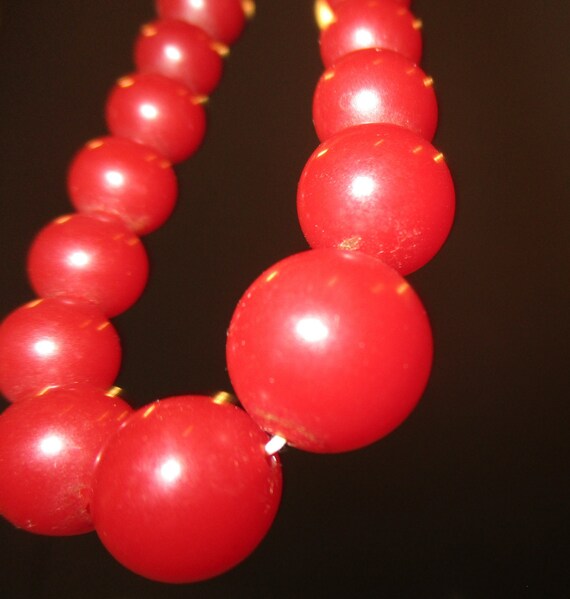 Vintage 1930s 40s Red Bakelite Necklace - image 6