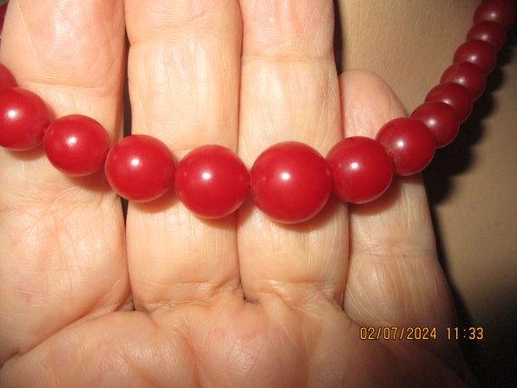 Vintage 1930s 40s Red Bakelite Necklace - image 3