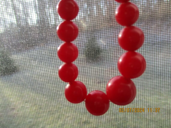 Vintage 1930s 40s Red Bakelite Necklace - image 5