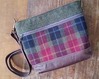 Zippered Tote Bag in Leather and Harris Tweed with a Crossbody Strap. Dark Autumn Plaid, Moss Green Highland Inspired Purse. Made in Canada