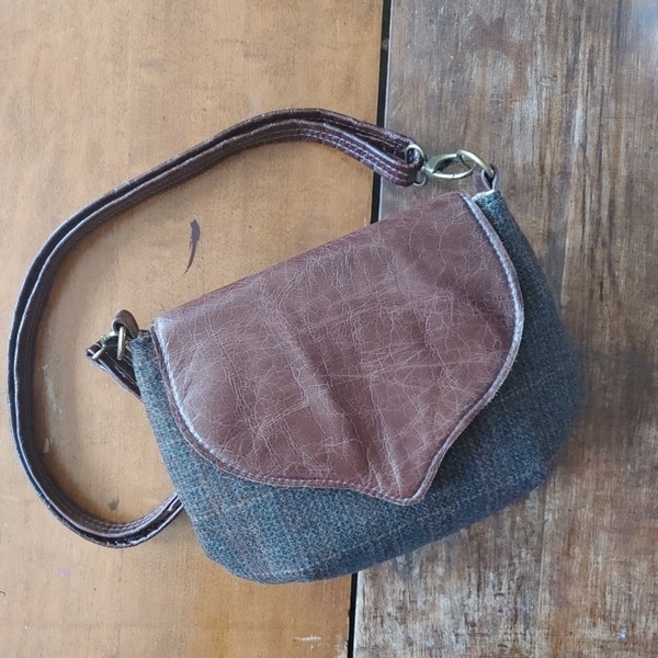 Tweed and Leather Crossbody Saddle Bag. Brown Leather and Harris Tweed Wildwood Handbag. Made in Canada.