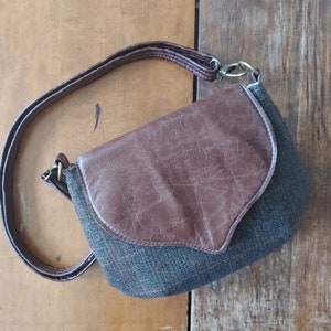 Tweed and Leather Crossbody Saddle Bag. Brown Leather and Harris Tweed Wildwood Handbag. Made in Canada. image 2
