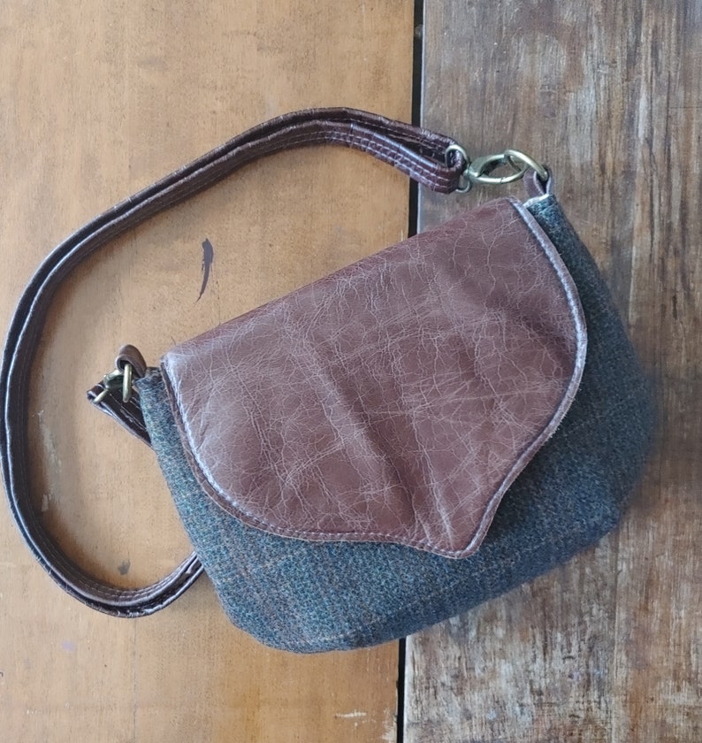 Tweed and Leather Crossbody Saddle Bag. Brown Leather and Harris Tweed Wildwood Handbag. Made in Canada. image 2