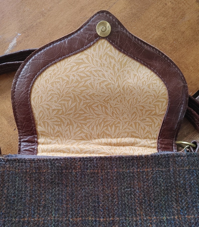 Tweed and Leather Crossbody Saddle Bag. Brown Leather and Harris Tweed Wildwood Handbag. Made in Canada. image 6