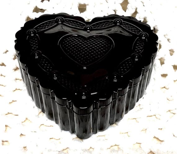 Avon Cape Cod Ruby Red Collection Glass Heart Tri… - image 2