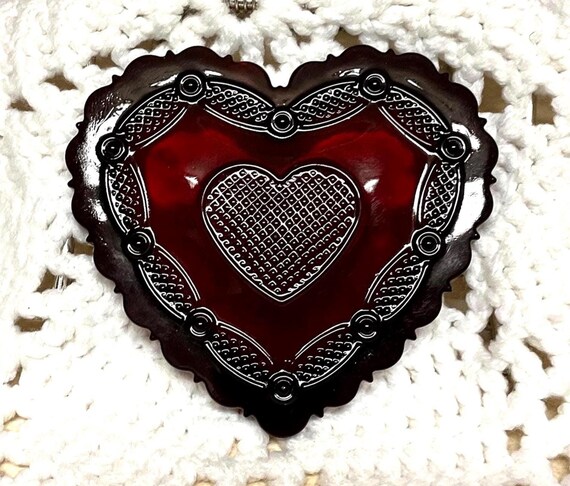 Avon Cape Cod Ruby Red Collection Glass Heart Tri… - image 10