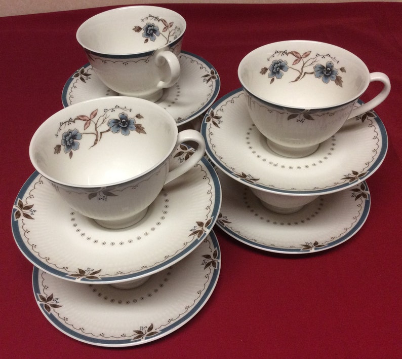 Vintage Royal Doulton Old Colony T.C 1005 Cups & Saucers Set for 6