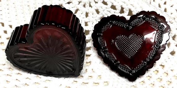 Avon Cape Cod Ruby Red Collection Glass Heart Tri… - image 4