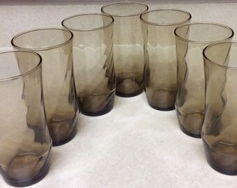 Set di 7 bicchieri vintage Libbey Smokey Swirled per acqua/tè freddo/succo