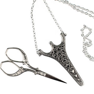 Forbici da ricamo delicate con fodero