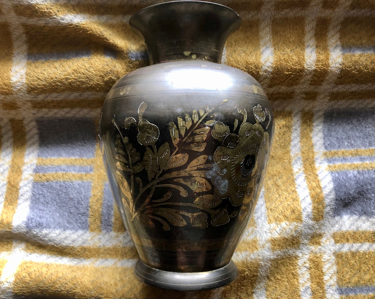 Vase en étain massif art déco L.Houzeaux Argenté