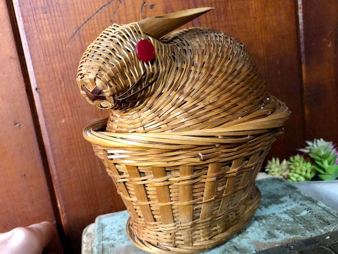 Adorable Wicker Bunny Basket / Unique Storage / Jungalow Decor Etsy