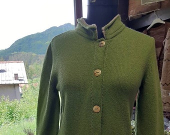 Cardigan en laine verte longue pour femme, cardigan en laine pour dames classiques, cardigan en laine tricoté à la main, cardigan en laine fait à la main, laine naturelle